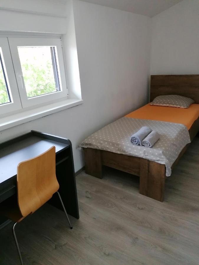 Sunflower Accommodation Любляна Экстерьер фото