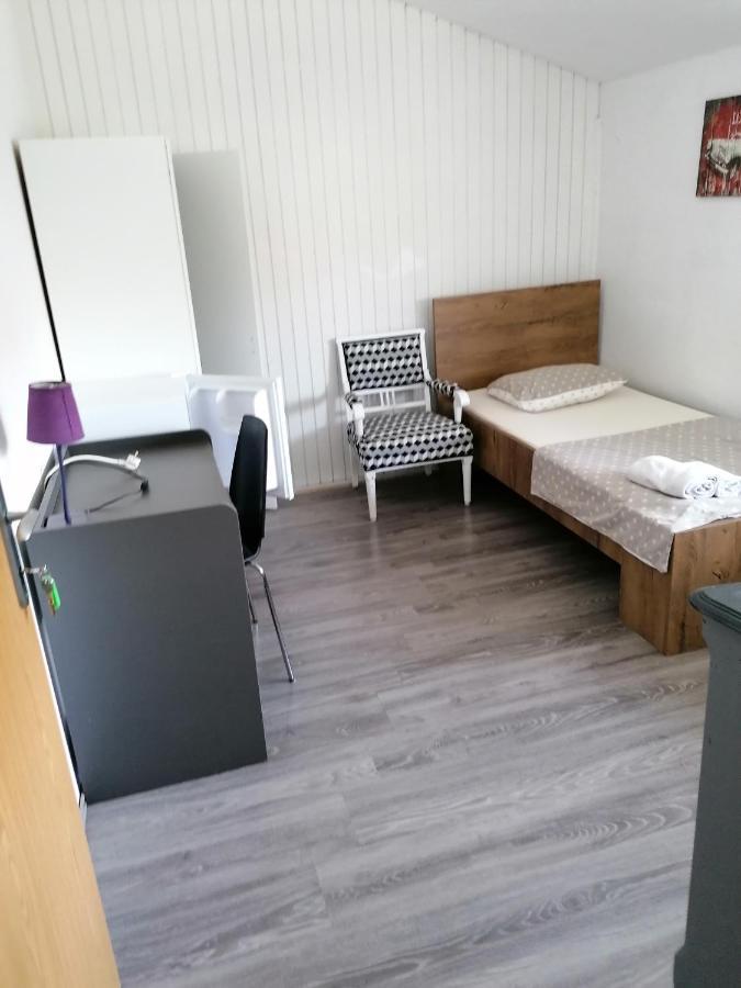 Sunflower Accommodation Любляна Экстерьер фото