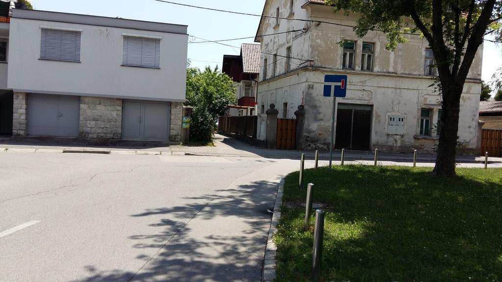 Sunflower Accommodation Любляна Экстерьер фото